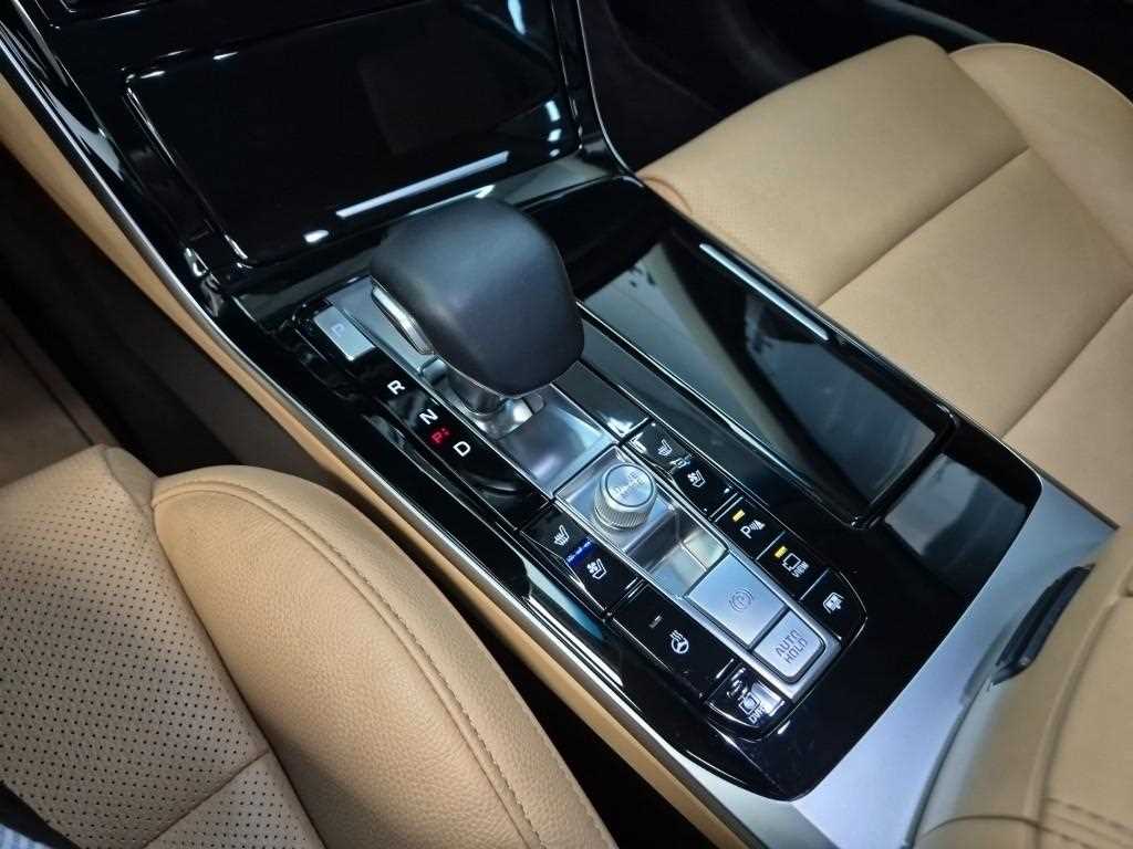 KIA K7 - Vista 8