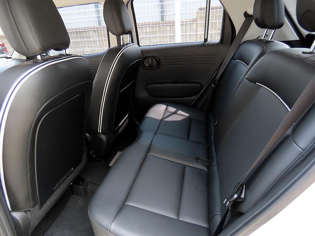 HYUNDAI Casper - Vista 6