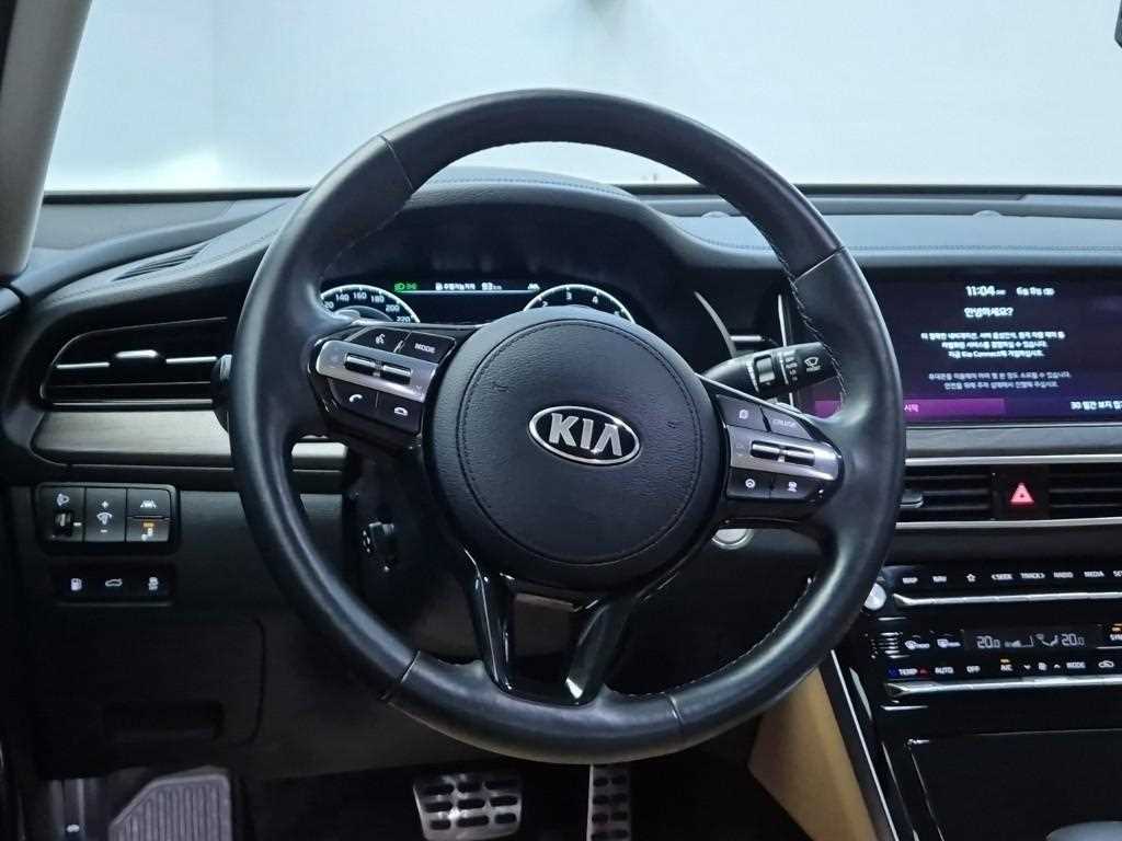 KIA K7 - Vista 9