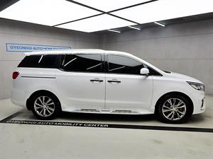 KIA Carnival - Vista 4