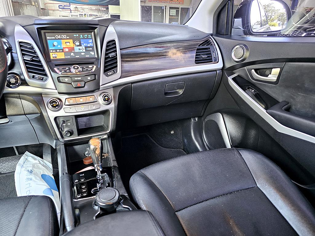 Ssangyong Korando - Vista 10