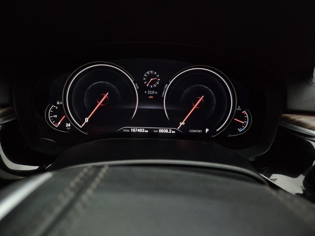 BMW 5 Series - Vista 8