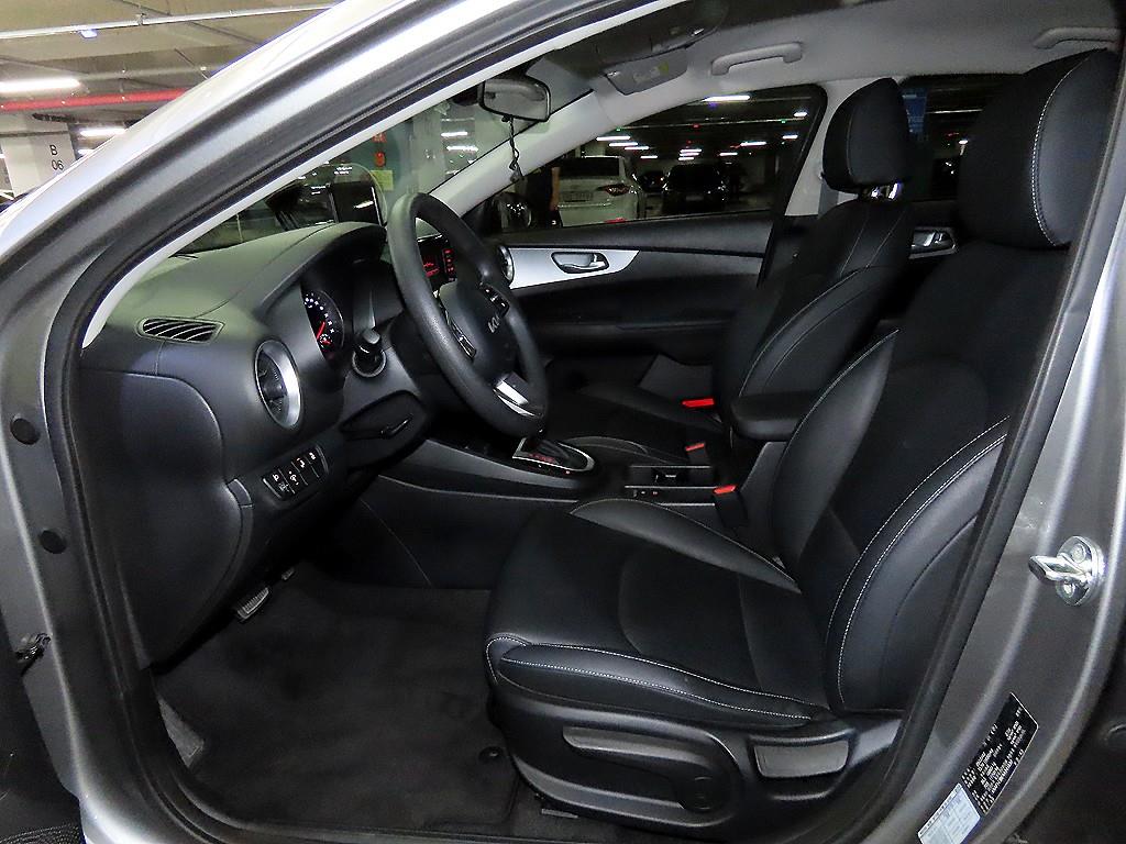 KIA K3 - Vista 6