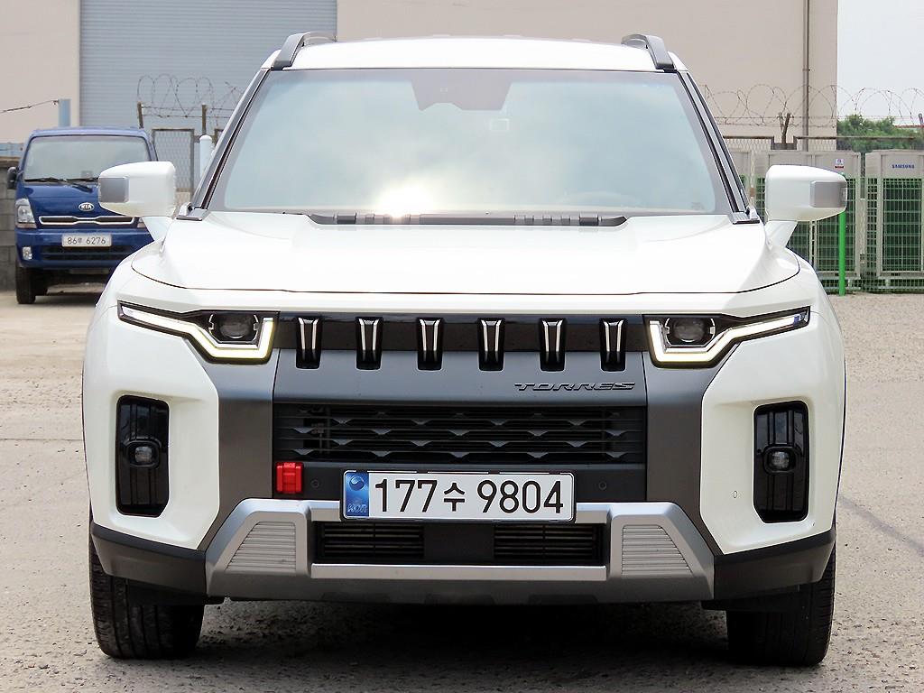 Ssangyong Torres 2023 Blanco - Importación desde Corea - HF Imports Iquique - Foto 1