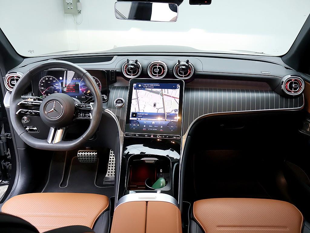 Mercedes Benz GLC Class - Vista 9