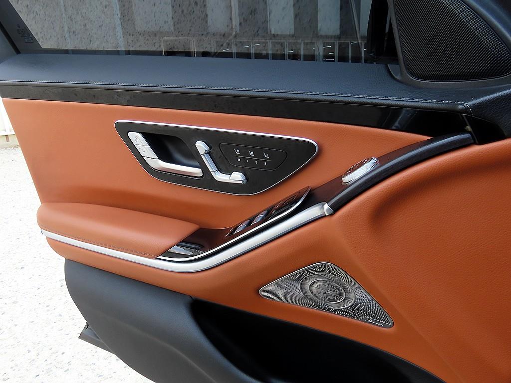 Mercedes Benz S Class - Vista 12