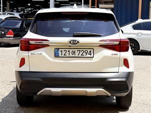 KIA Seltos - Vista 6
