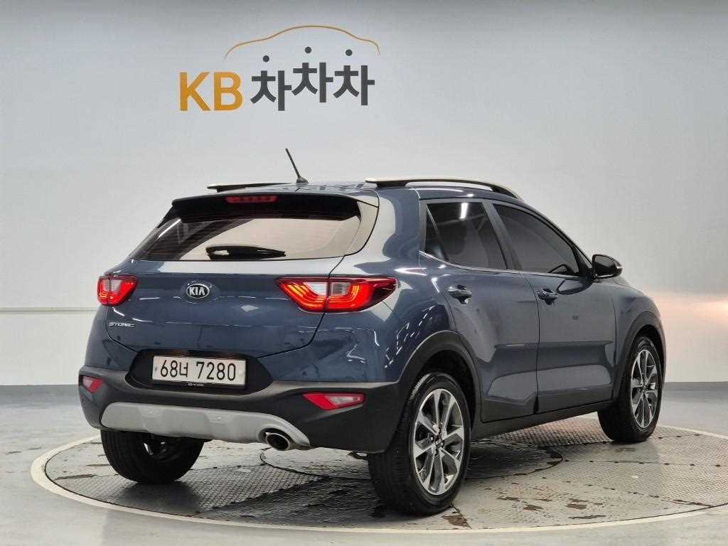 KIA Stonic - Vista 3