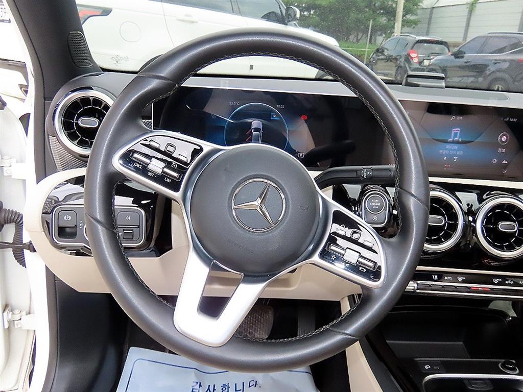 Mercedes Benz A Class - Vista 8