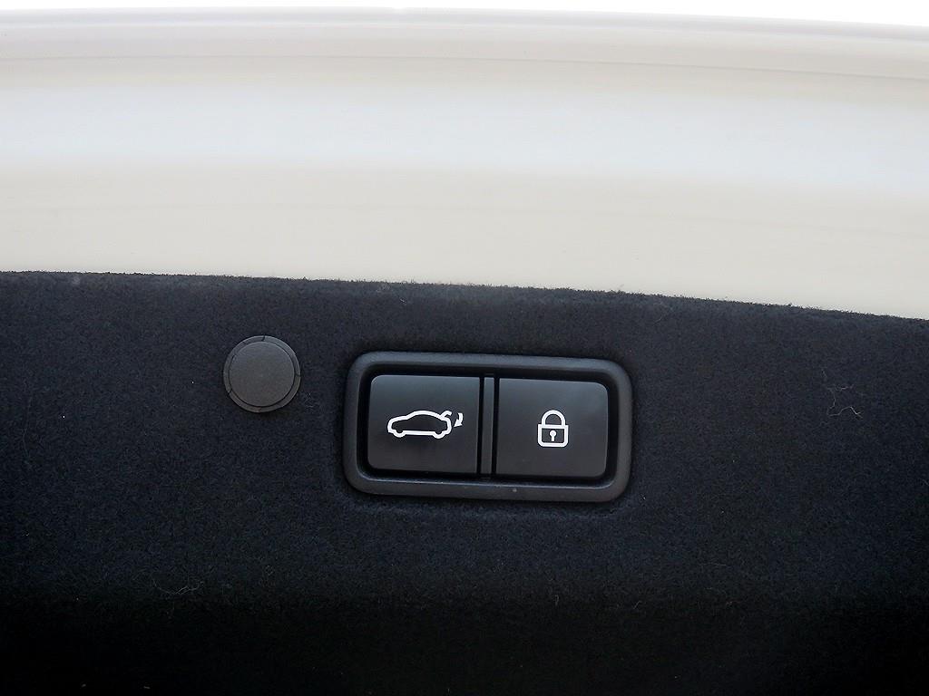 HYUNDAI Grandeur - Vista 5