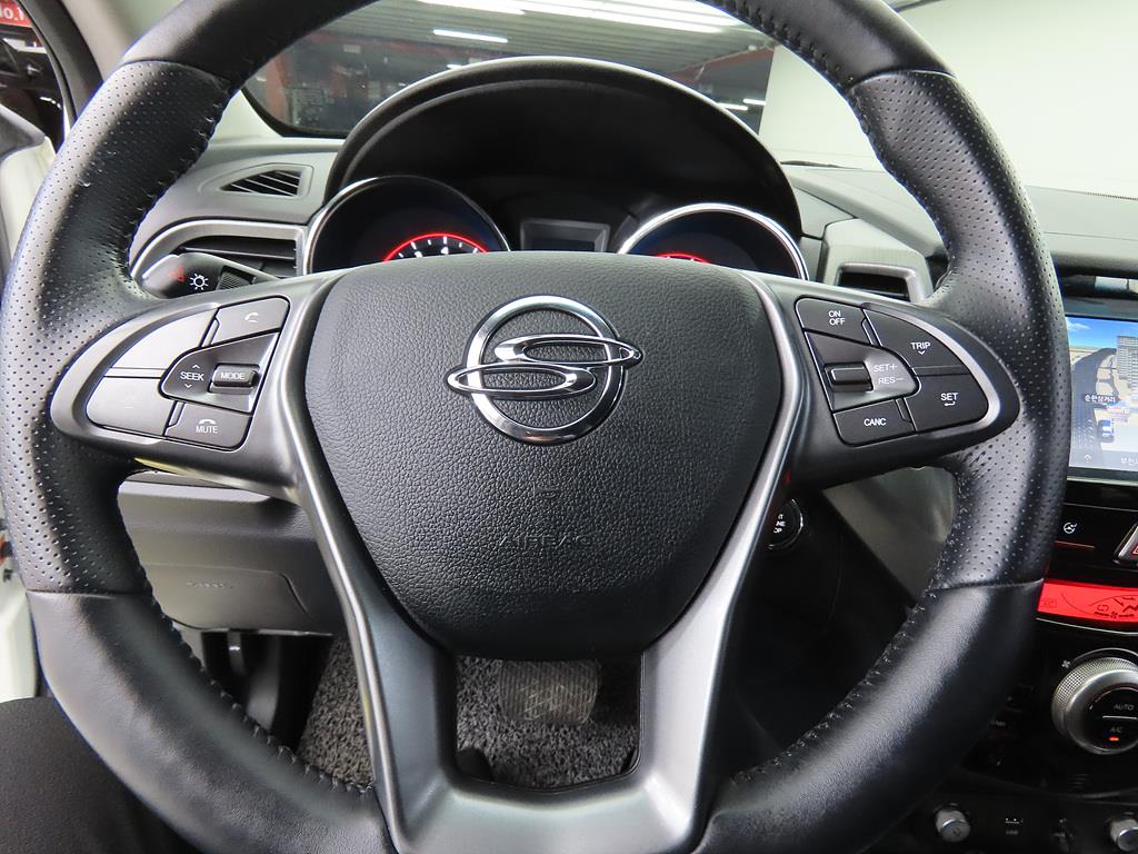 Ssangyong Tivoli - Vista 8