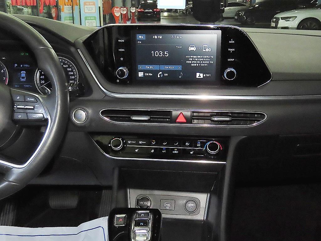 HYUNDAI Sonata - Vista 11