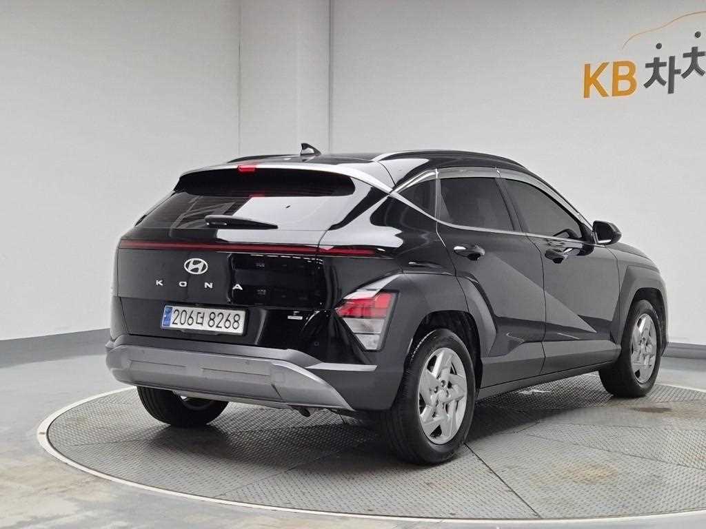 HYUNDAI Kona - Vista 3