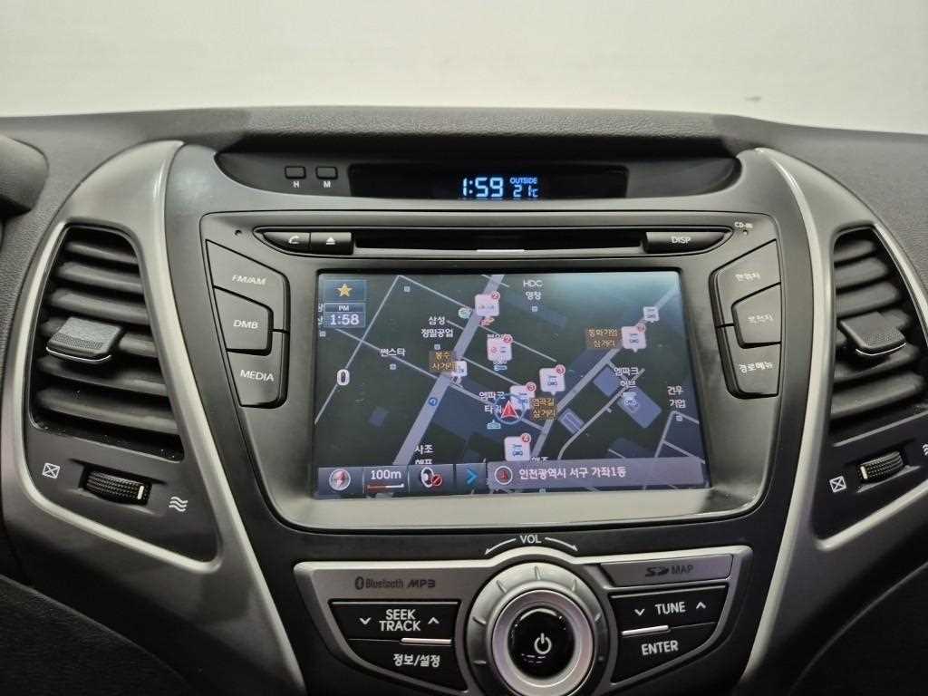 HYUNDAI Avante 2015 Plateado - Importación desde Corea - HF Imports Iquique - Foto 13