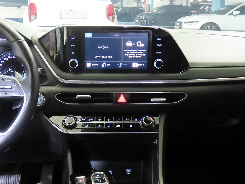HYUNDAI Sonata - Vista 11