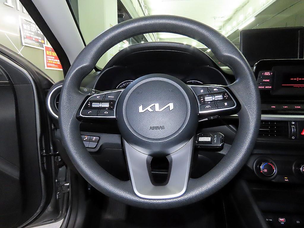 KIA K3 - Vista 8