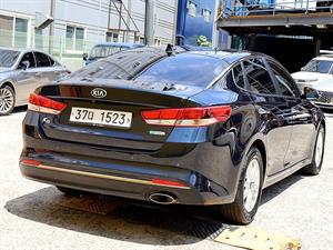 KIA K5 - Vista 8