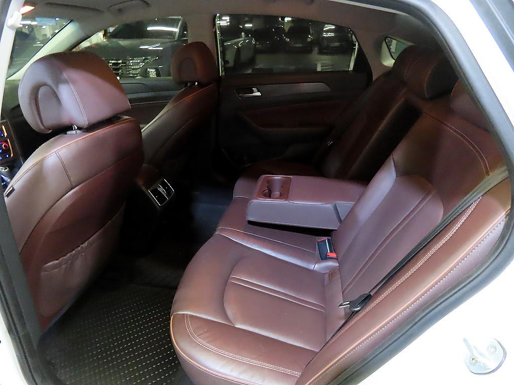 HYUNDAI Sonata - Vista 7