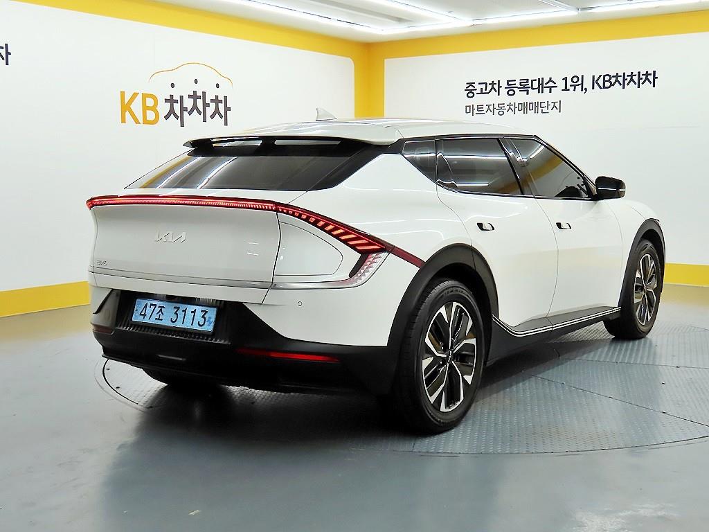 KIA EV6 - Vista 4