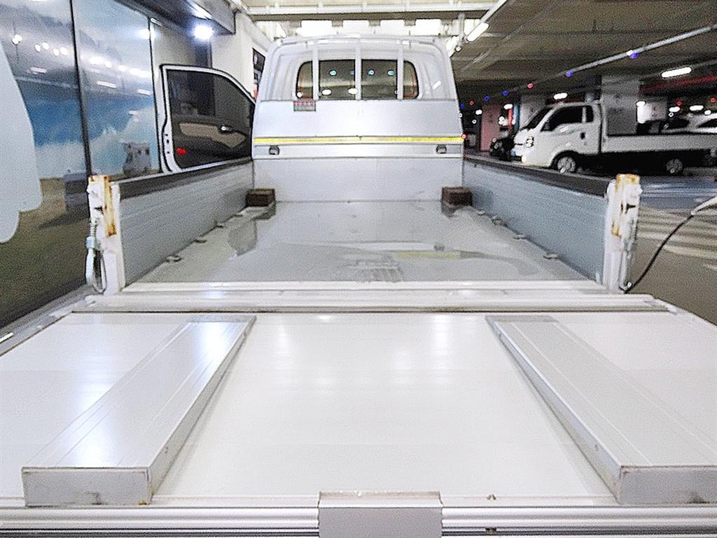 Small Truck Cargo (small) - Vista 6