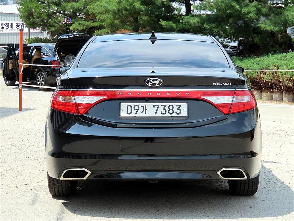 HYUNDAI Grandeur - Vista 4