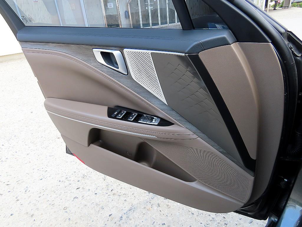 KIA K8 - Vista 11