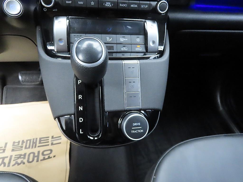 HYUNDAI Casper - Vista 10