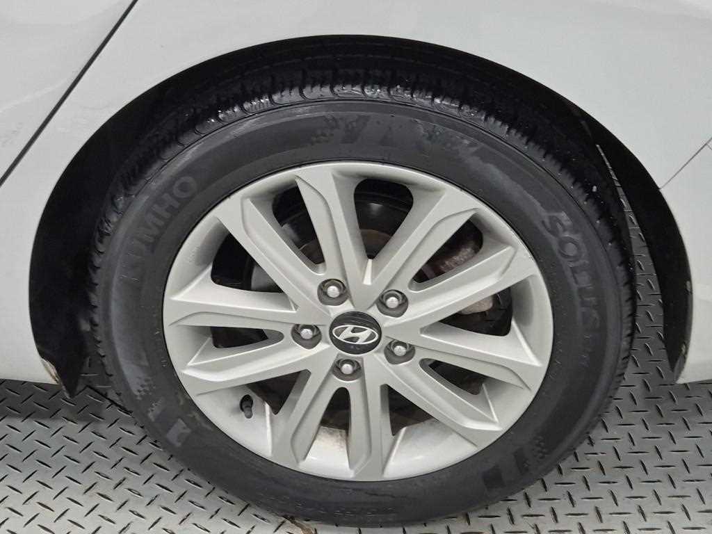 HYUNDAI Avante 2015 Plateado - Importación desde Corea - HF Imports Iquique - Foto 20