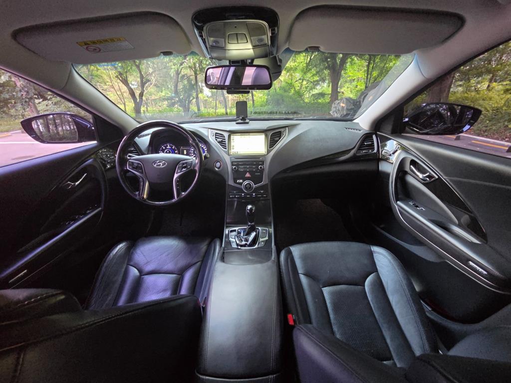 HYUNDAI Grandeur - Vista 7