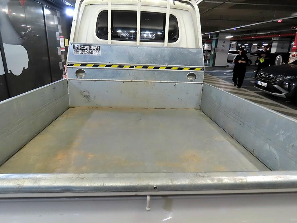 Small Truck Cargo (small) - Vista 6