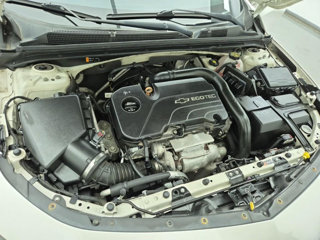 Chevrolet Malibu - Vista 6
