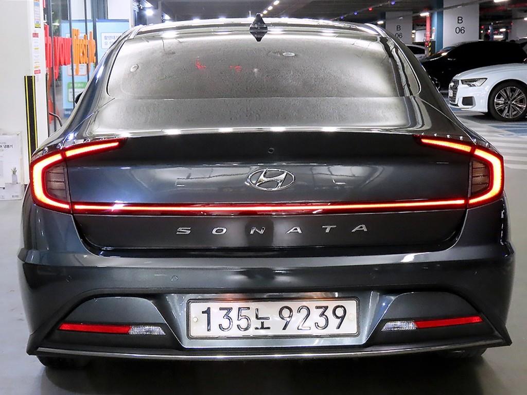 HYUNDAI Sonata - Vista 5