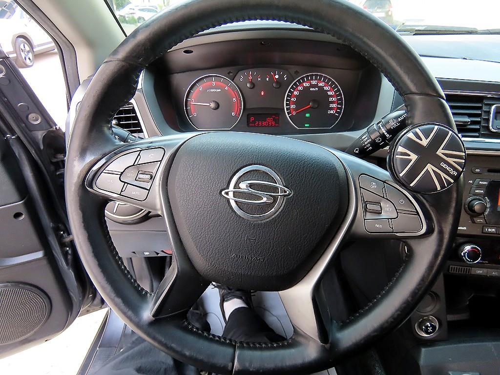 Ssangyong Korando - Vista 8