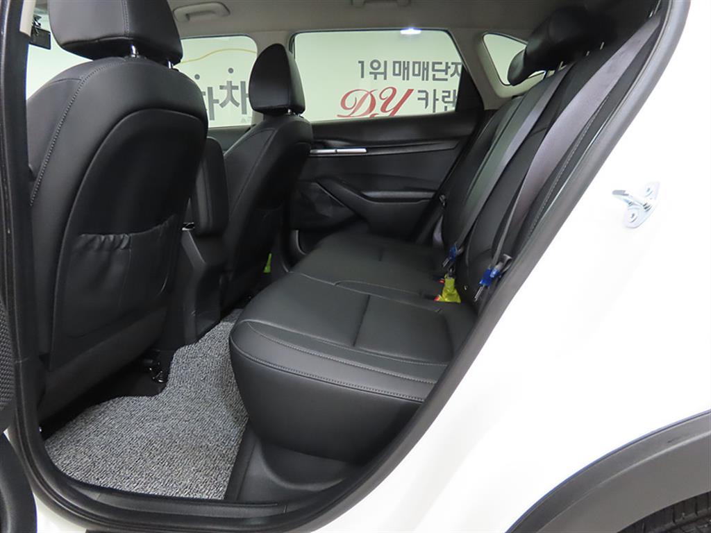 KIA Seltos - Vista 6