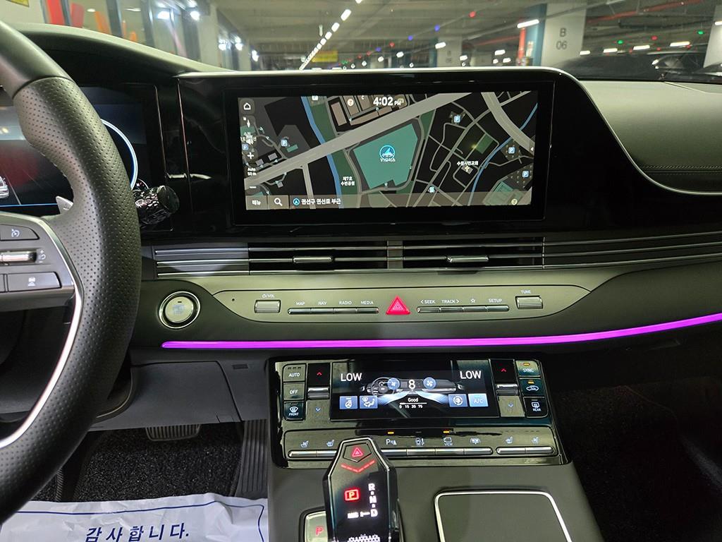 HYUNDAI Grandeur - Vista 11
