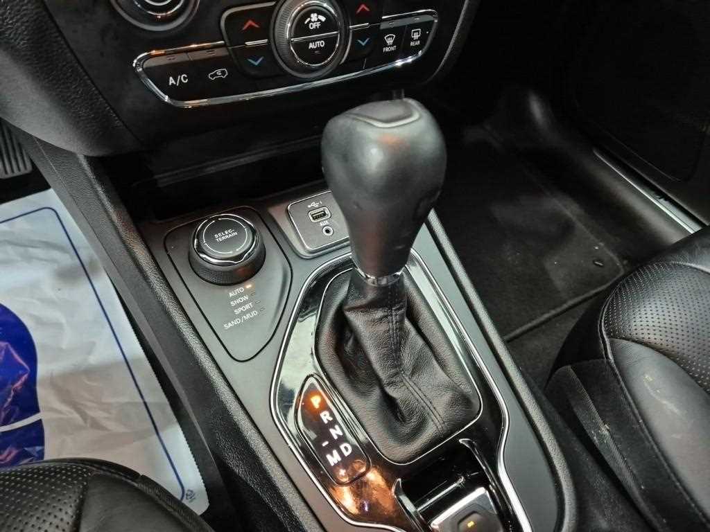Jeep Cherokee - Vista 8