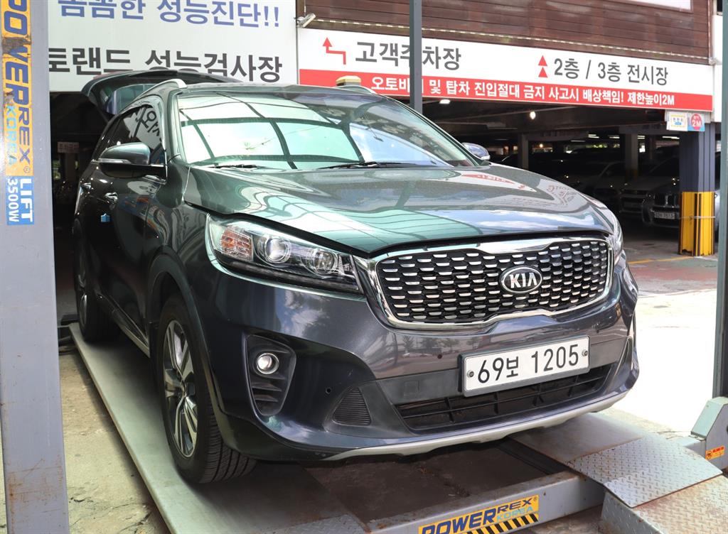 KIA Sorento - Vista 3