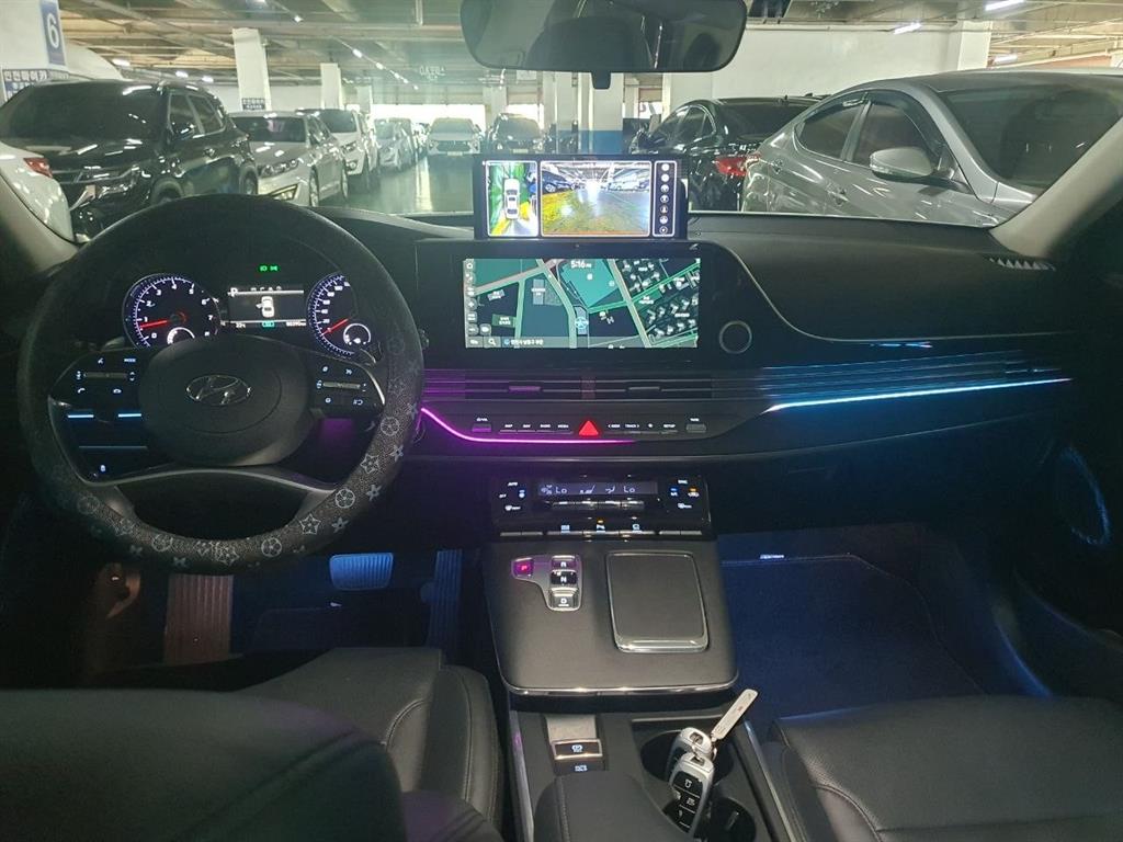 HYUNDAI Grandeur - Vista 8