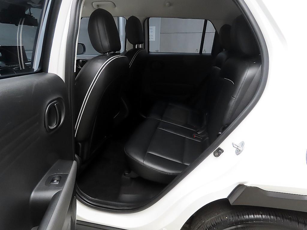 HYUNDAI Casper - Vista 6