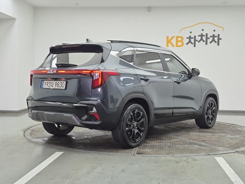 KIA Seltos - Vista 4