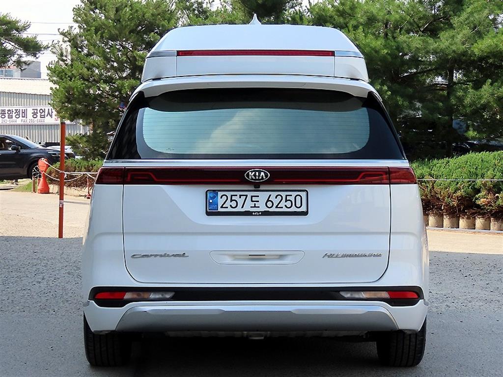 KIA Carnival - Vista 4