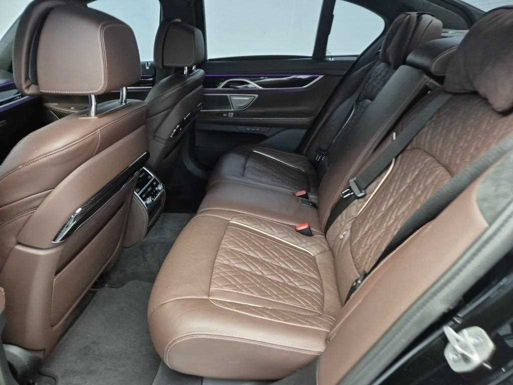 BMW 7 Series - Vista 12