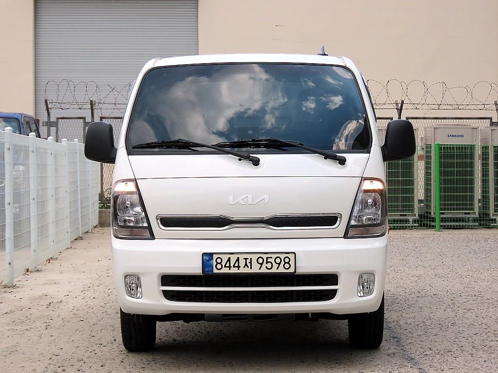 Small Truck Cargo (small) 2024 Blanco - Importación desde Corea - HF Imports Iquique - Foto 1