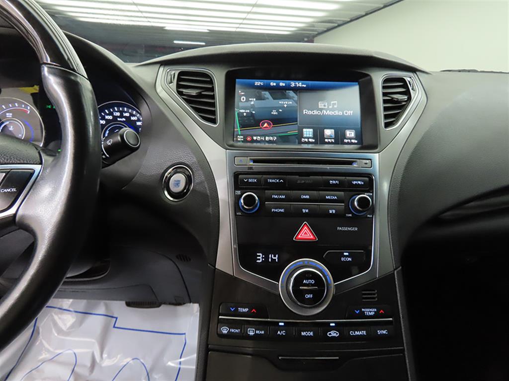 HYUNDAI Grandeur - Vista 10