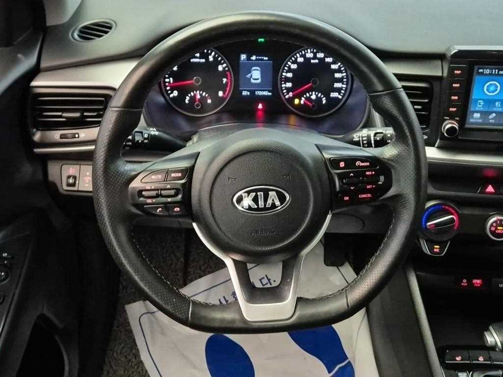 KIA Stonic - Vista 9