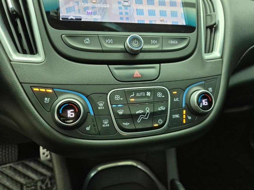 Chevrolet Malibu - Vista 10