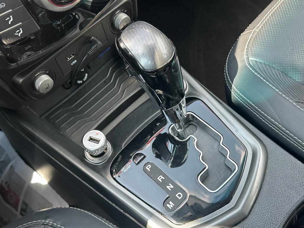 Ssangyong Tivoli 2017 Blanco - Importación desde Corea - HF Imports Iquique - Foto 13