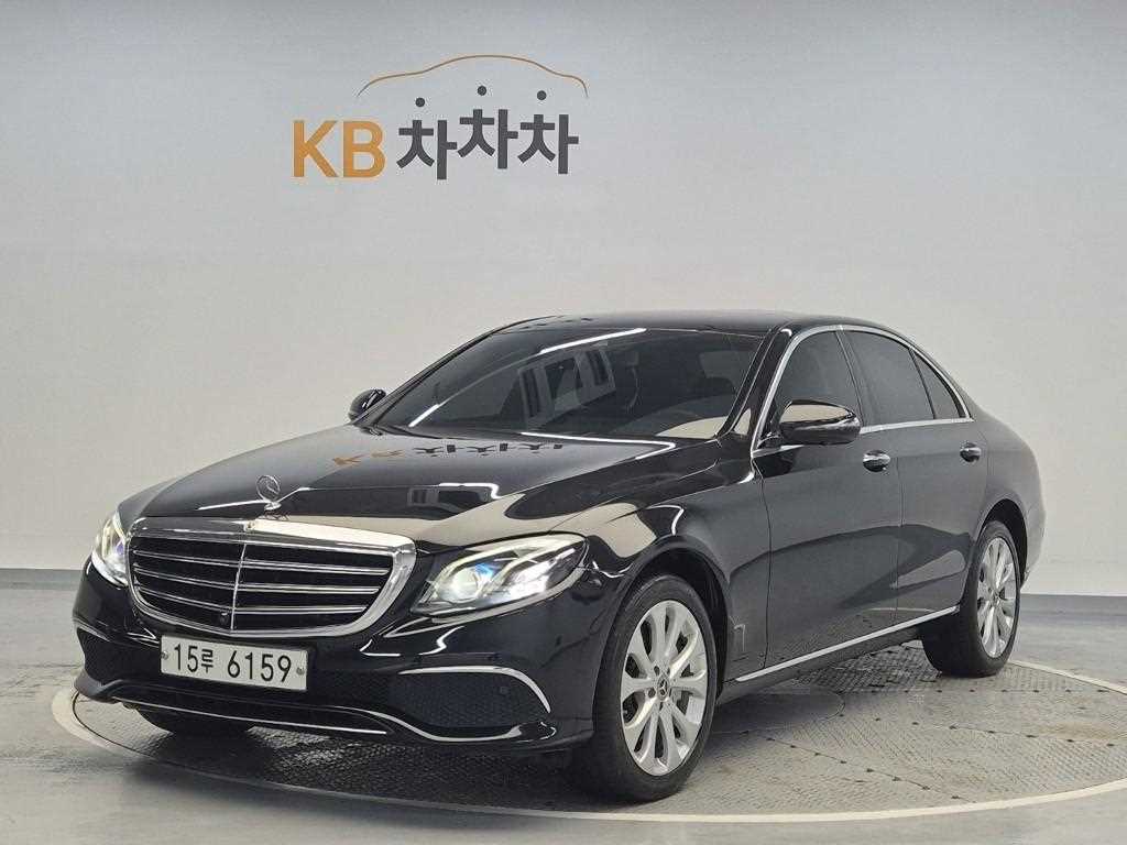 Mercedes Benz E class 2018 Negro - Importación desde Corea - HF Imports Iquique - Foto 1