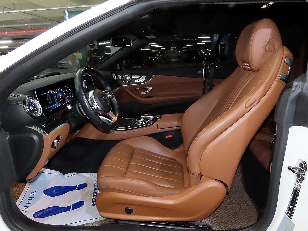 Mercedes Benz E class - Vista 8