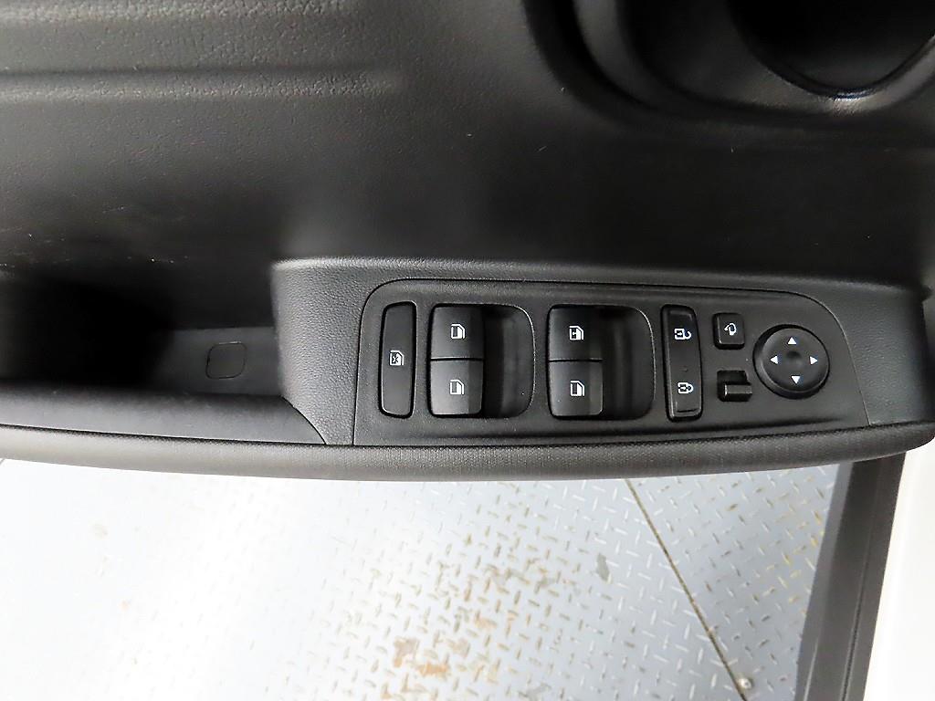 HYUNDAI Casper - Vista 11